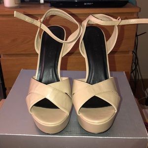Nude Pumps (Heels)
